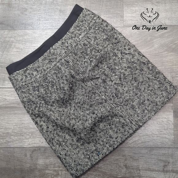 Loft Petite Wool Mini Skirt Size 00P - Picture 5 of 5